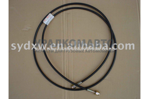 шланг подъема кабины L=2700 прямой DONG FENG 5003060-C0100